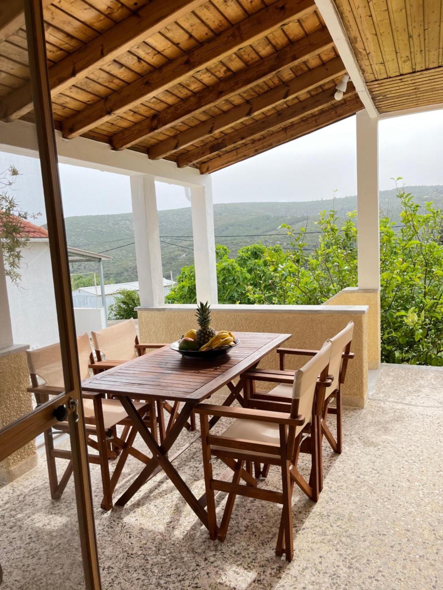 Rustic And Spacious House Mytilinioi