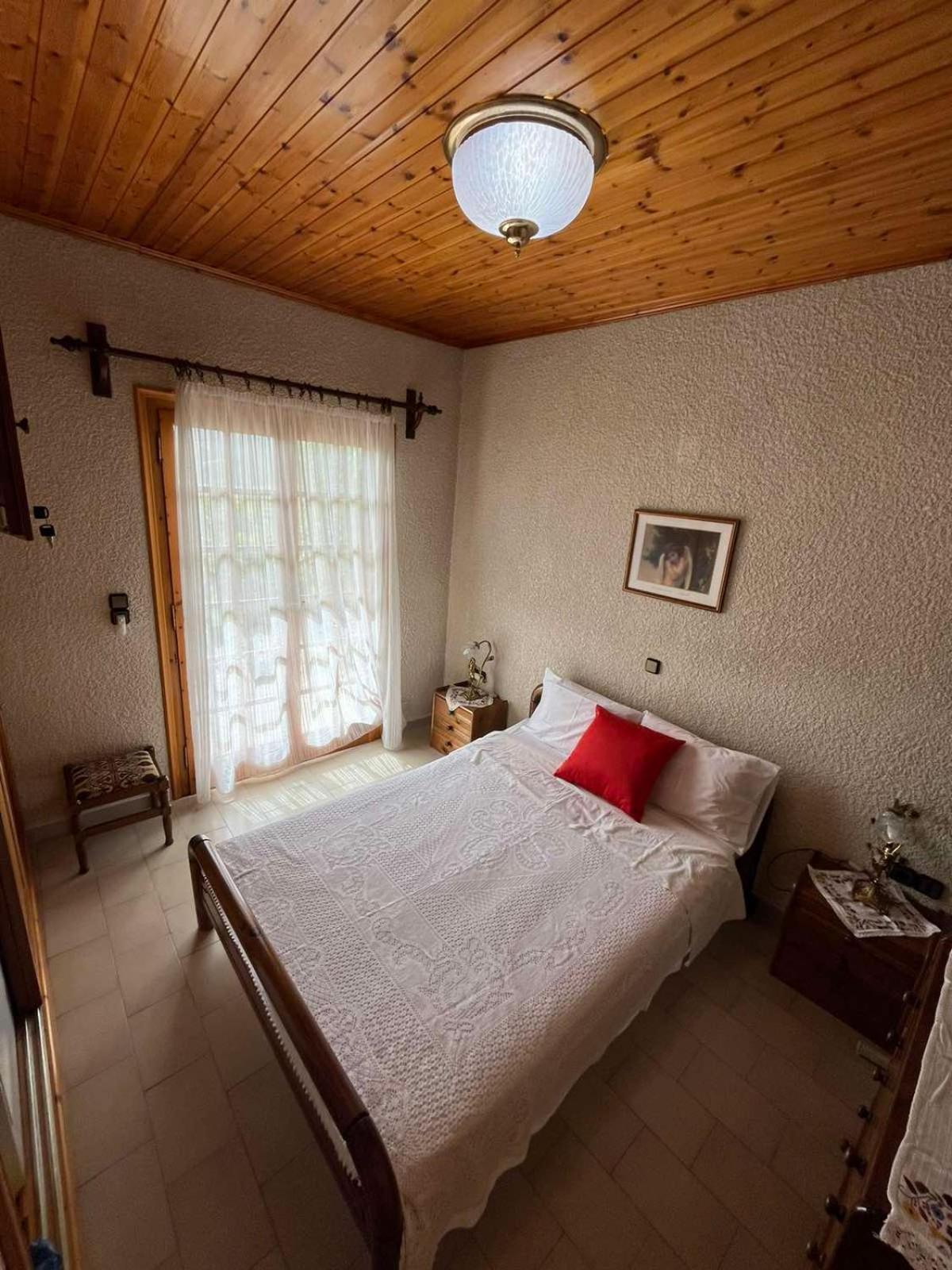 Rustic And Spacious House Appartement Mytilinioi